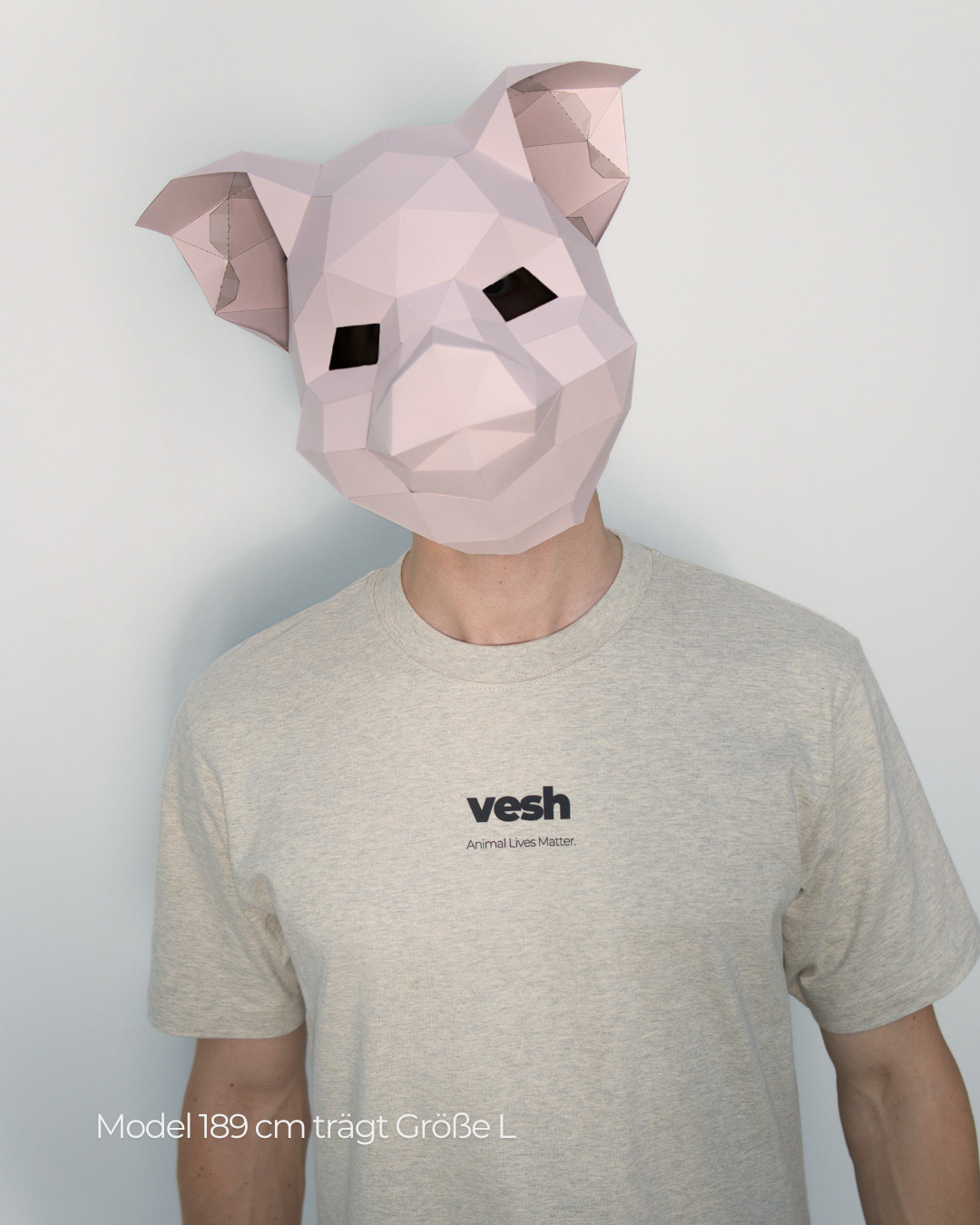 vesh Essential T-Shirt