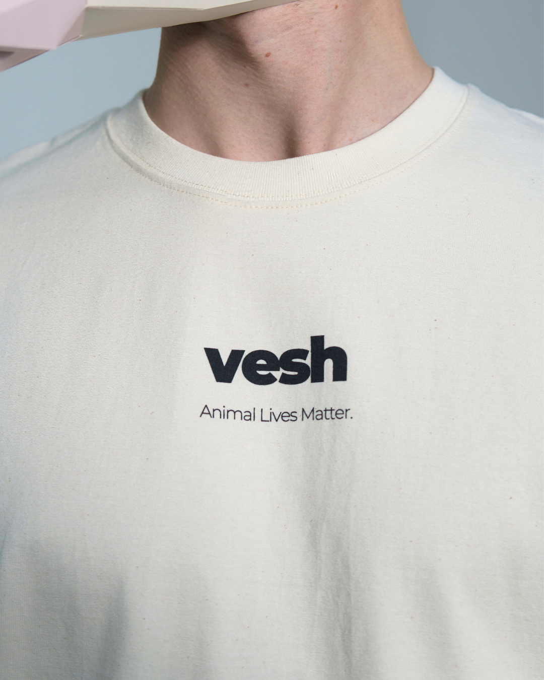 vesh Essential T-Shirt